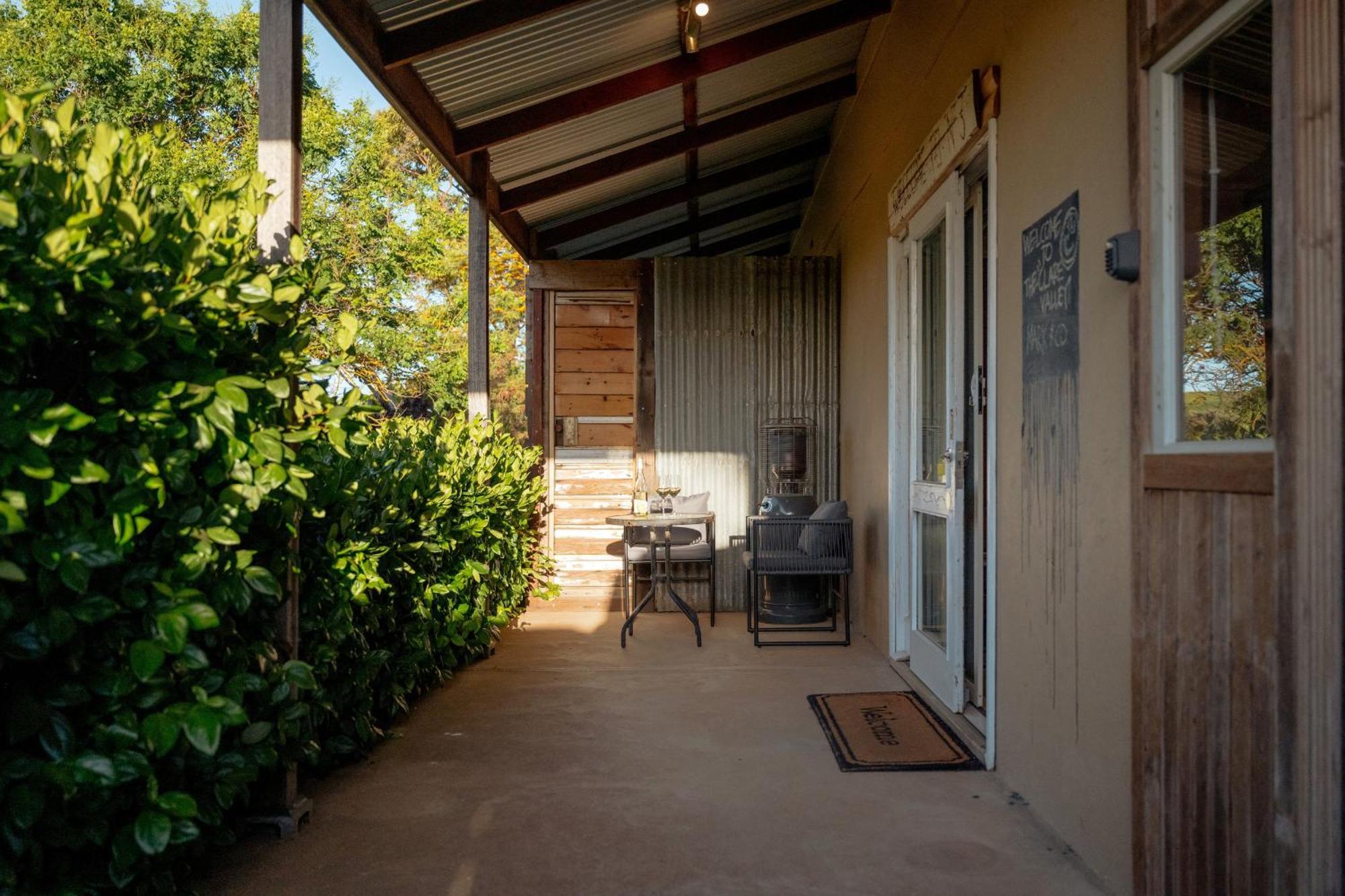 Bed In A Shed Vineyard Stay Watervale ภายนอก รูปภาพ